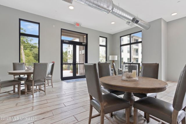 2501 Bienville Boulevard, 237, Ocean Springs, MS 39564