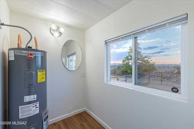 1665 W Oracle Ranch Road, Oracle, AZ 85623