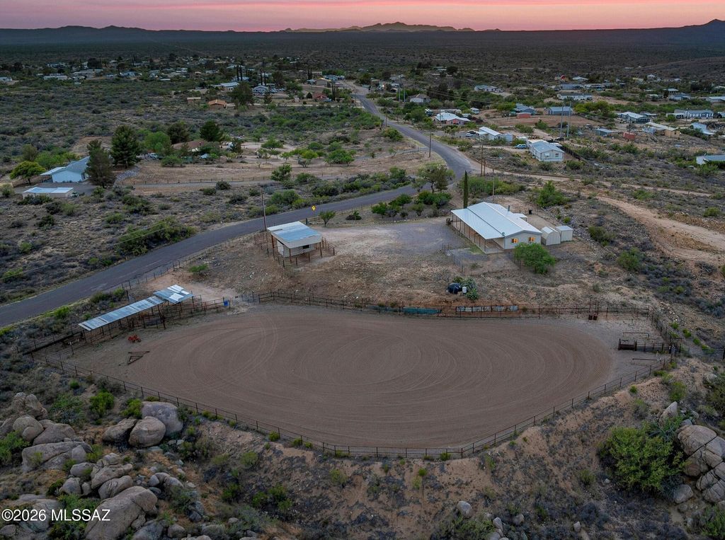 1665 W Oracle Ranch Road, Oracle, AZ 85623
