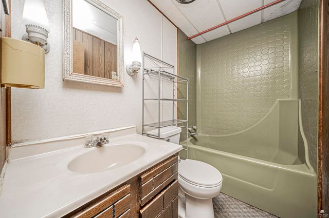 522 W 2nd Street, Junction City, KS 66441