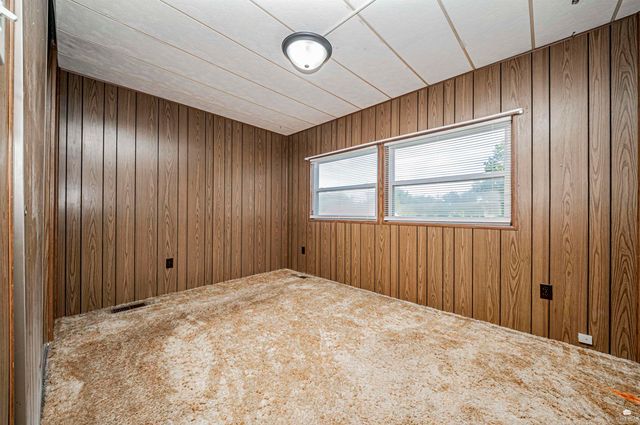 522 W 2nd Street, Junction City, KS 66441