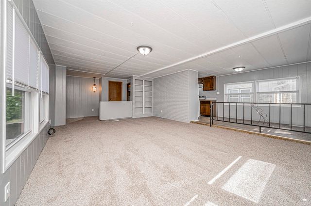 522 W 2nd Street, Junction City, KS 66441