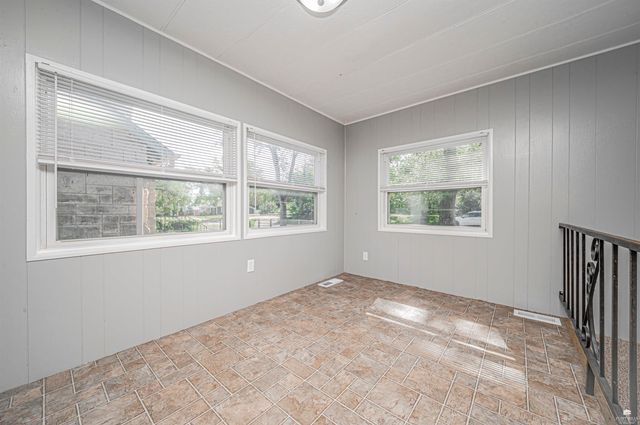 522 W 2nd Street, Junction City, KS 66441