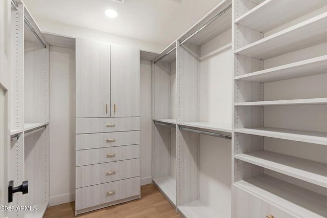 8520 E HIGHLAND Avenue, Scottsdale, AZ 85251