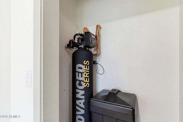 8520 E HIGHLAND Avenue, Scottsdale, AZ 85251