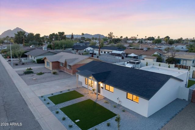 8520 E HIGHLAND Avenue, Scottsdale, AZ 85251