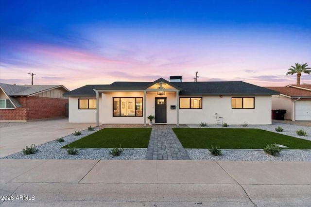 8520 E HIGHLAND Avenue, Scottsdale, AZ 85251