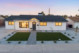 8520 E HIGHLAND Avenue, Scottsdale, AZ 85251