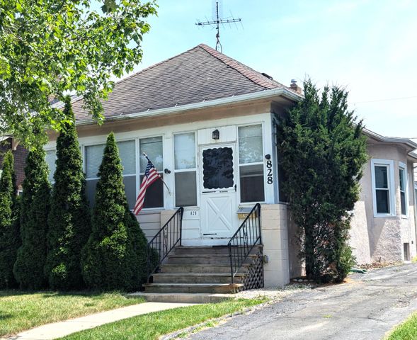 828 Lewis Avenue, St. Joseph, MI 49085