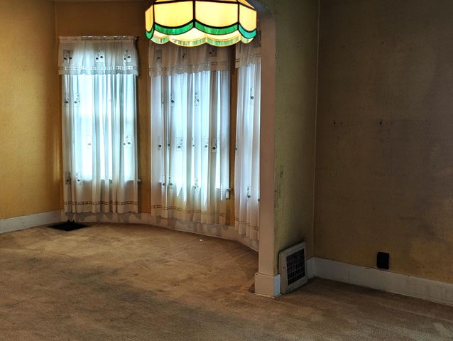 828 Lewis Avenue, St. Joseph, MI 49085
