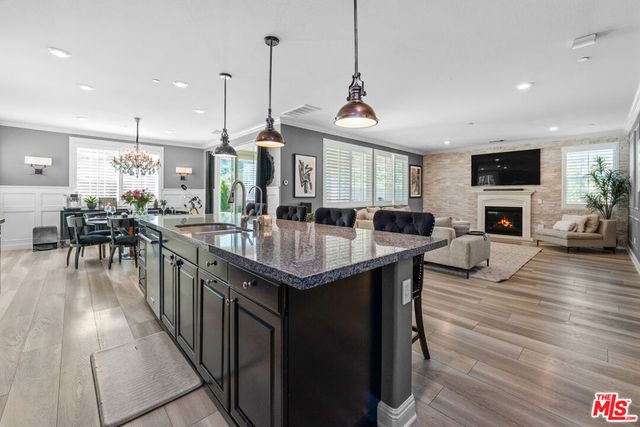 106 Redwood Grove Court, Simi Valley, CA 93065