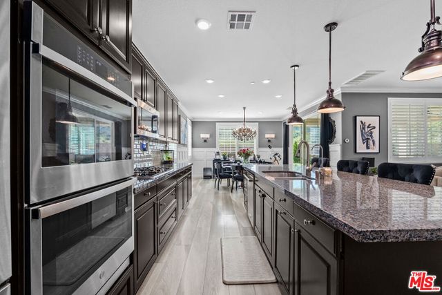 106 Redwood Grove Court, Simi Valley, CA 93065