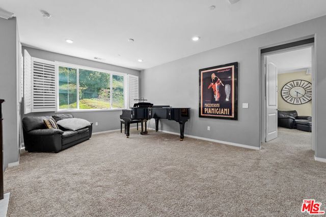 106 Redwood Grove Court, Simi Valley, CA 93065