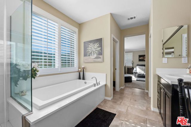 106 Redwood Grove Court, Simi Valley, CA 93065