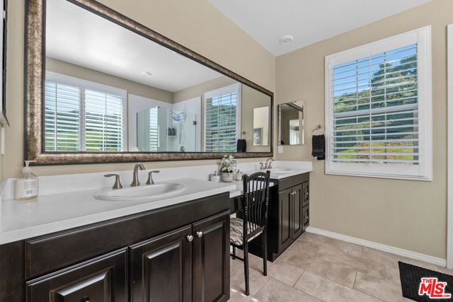 106 Redwood Grove Court, Simi Valley, CA 93065