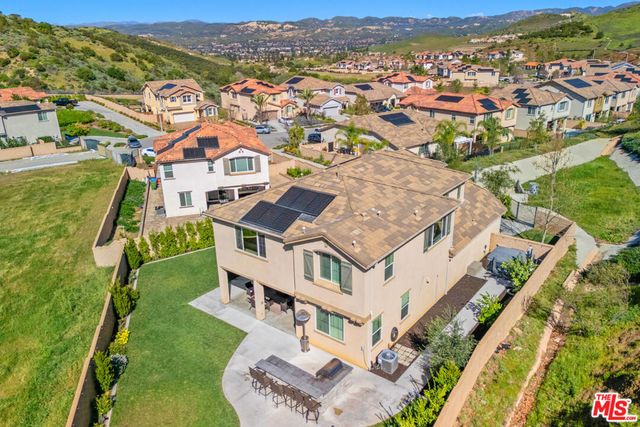 106 Redwood Grove Court, Simi Valley, CA 93065