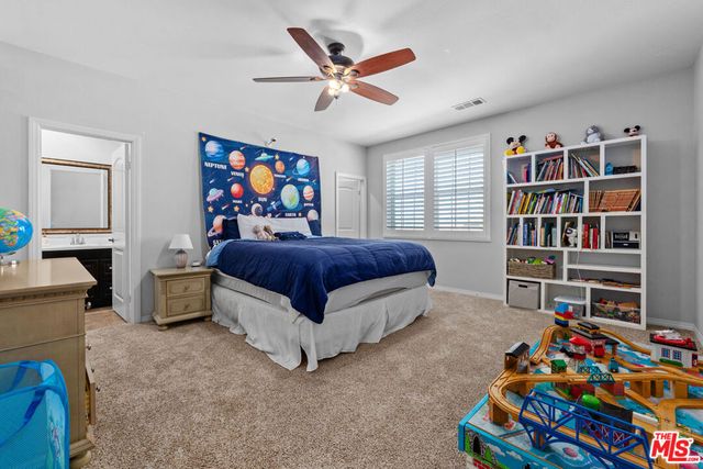 106 Redwood Grove Court, Simi Valley, CA 93065