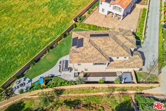 106 Redwood Grove Court, Simi Valley, CA 93065