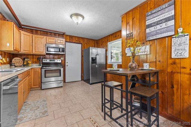 717 Shambrey Street, Fayetteville, NC 28301