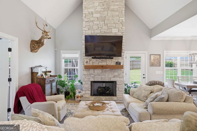 109 Mountain Laurel, Calhoun, GA 30701