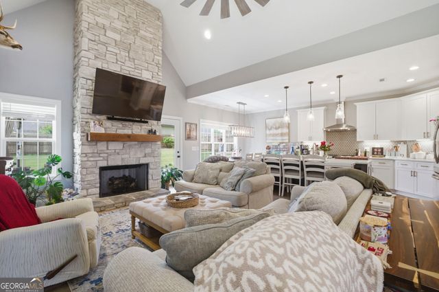 109 Mountain Laurel, Calhoun, GA 30701