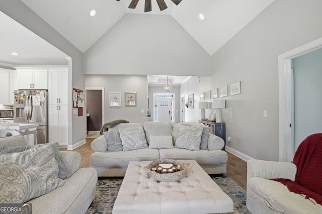 109 Mountain Laurel, Calhoun, GA 30701