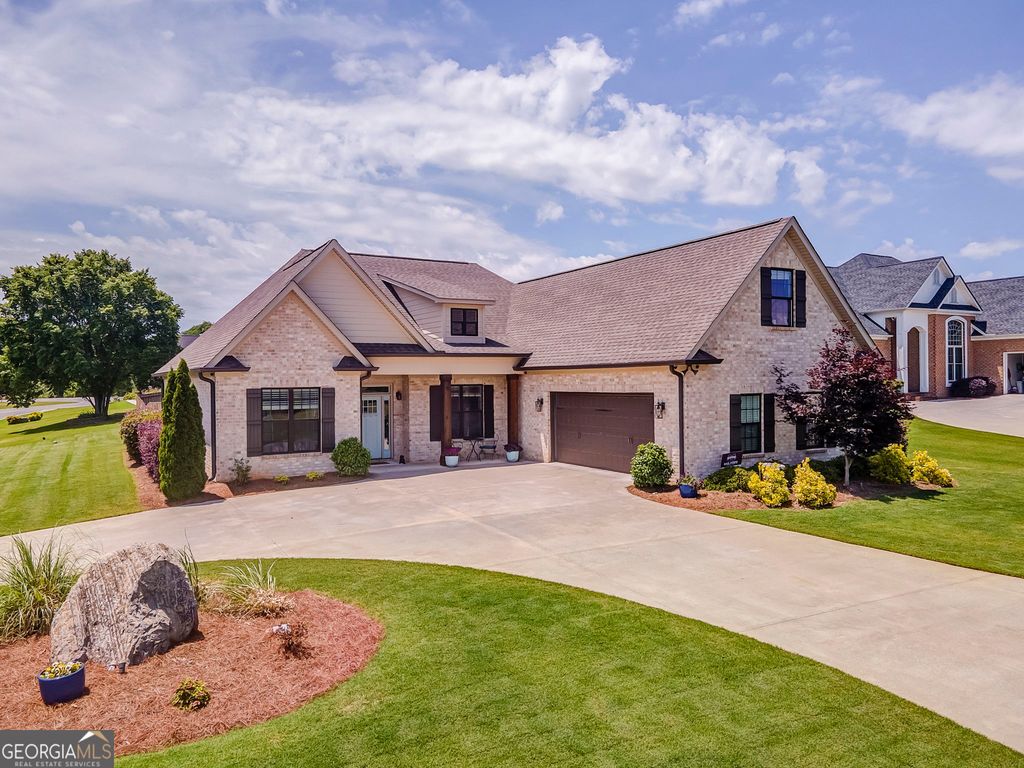 109 Mountain Laurel, Calhoun, GA 30701