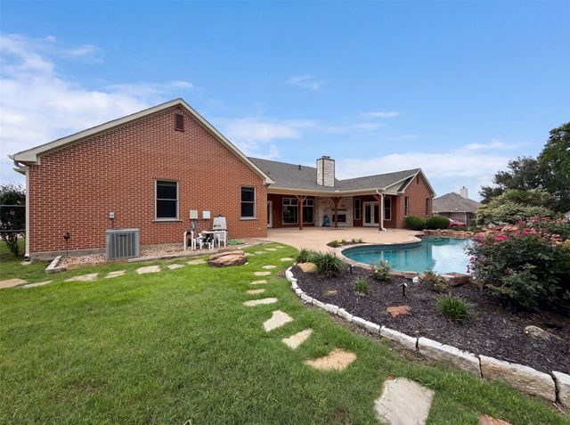 1908 Fairway Lane, Royse City, TX 75189