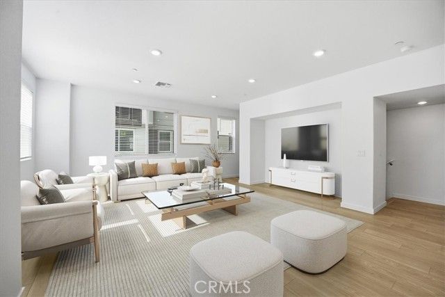 9318 Via Azul, Pico Rivera, CA 90660