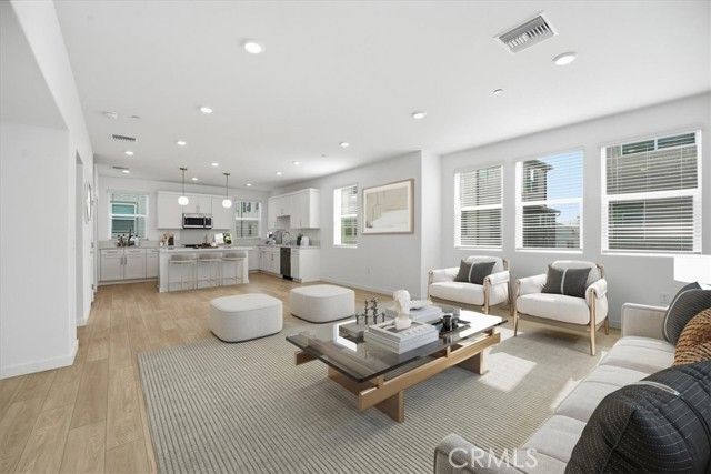 9318 Via Azul, Pico Rivera, CA 90660