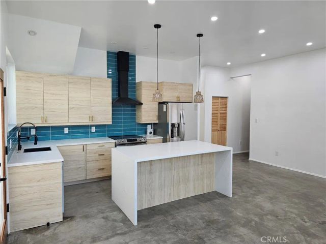 720 San Pascual Avenue, Los Angeles, CA 90042