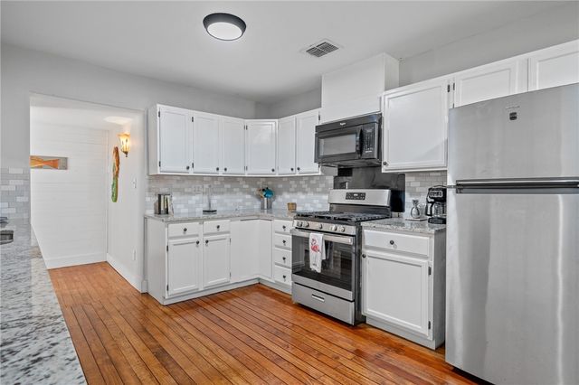 205 S 9th, Aransas Pass, TX 78336