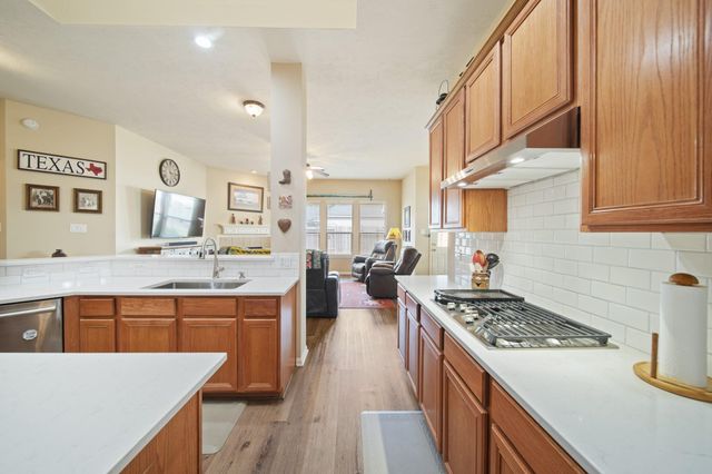 2010 Mound Lake Drive, Richmond, TX 77406