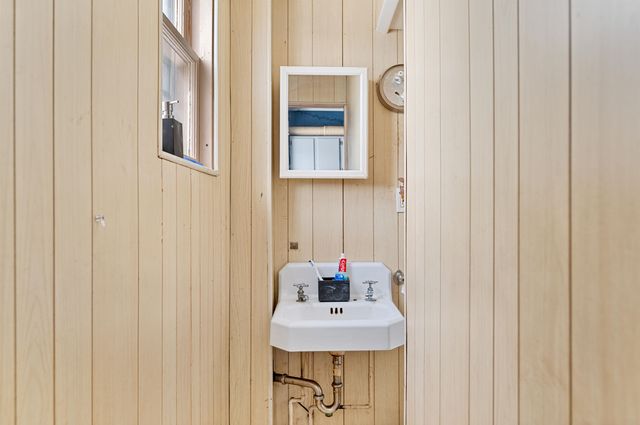 28 Pleasant Street, Barre City, VT 05641