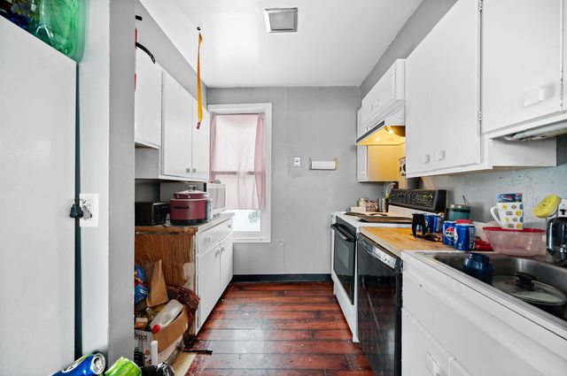 28 Pleasant Street, Barre City, VT 05641