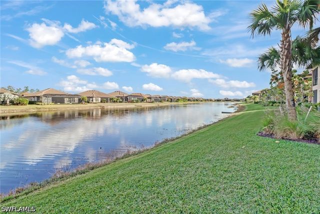 9653 Montelanico LOOP 102, Naples, FL 34119