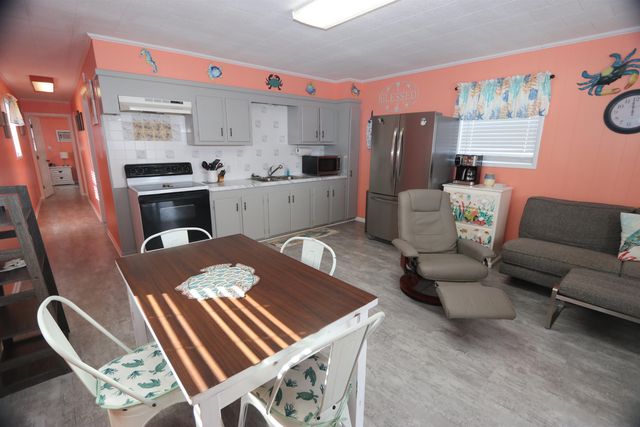 189 Oak, Grand Isle, LA 70358