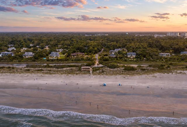 231 Live Oak Ln., Myrtle Beach, SC 29572