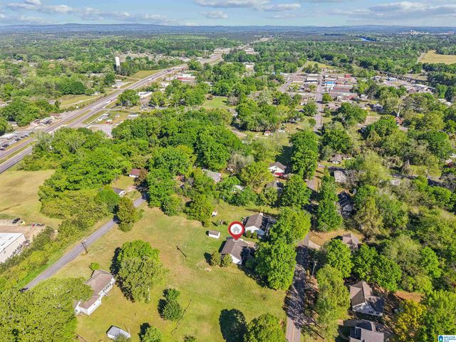 423 8TH AVENUE SW, Childersburg, AL 35044