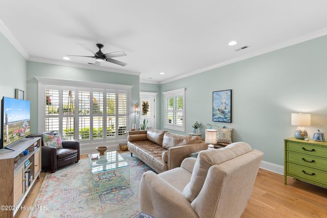 4463 Willow Moss Way, Southport, NC 28461