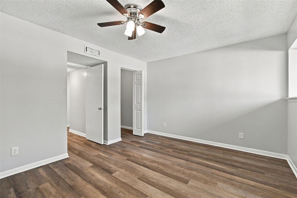 Image 13 of property listing at 6340 NEWTOWN CIRCLE 40A4, Tampa, FL 33615