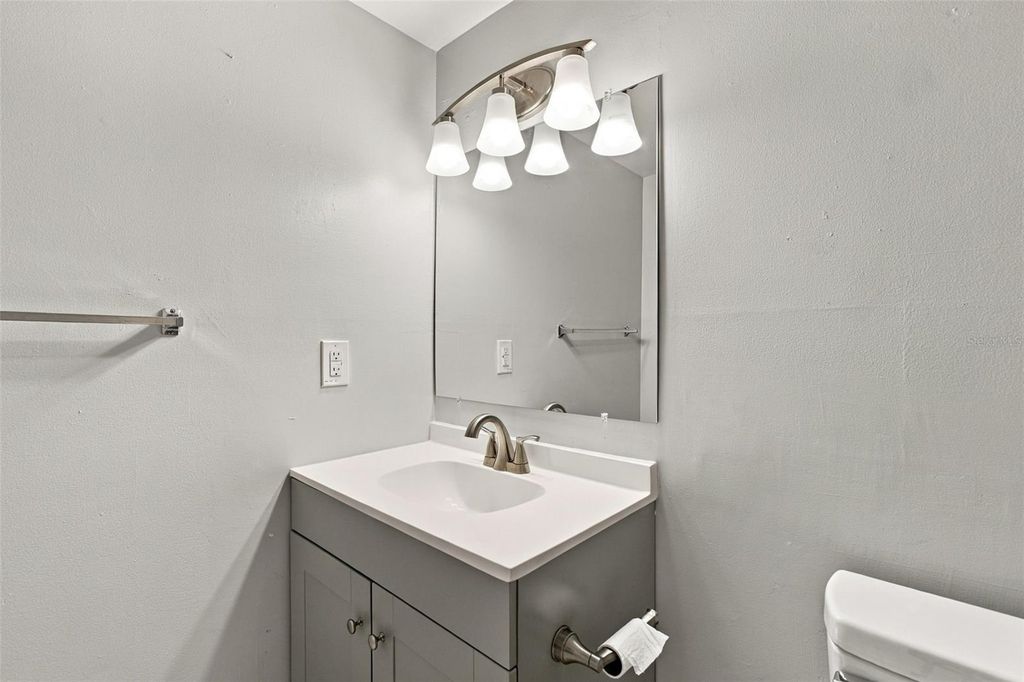 Image 15 of property listing at 6340 NEWTOWN CIRCLE 40A4, Tampa, FL 33615