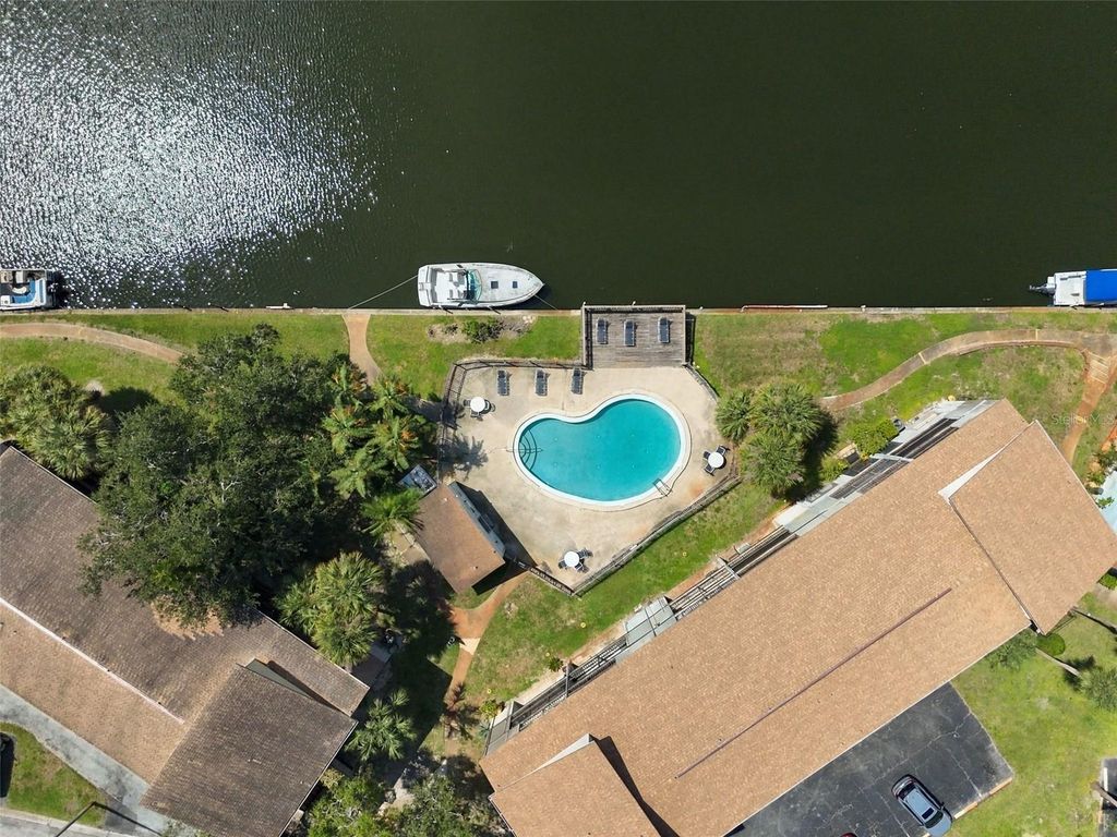 Image 33 of property listing at 6340 NEWTOWN CIRCLE 40A4, Tampa, FL 33615