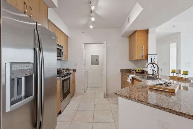 1830 Radius Drive 523, Hollywood, FL 33020