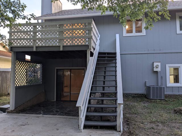 410 N David, Wichita, KS 97212