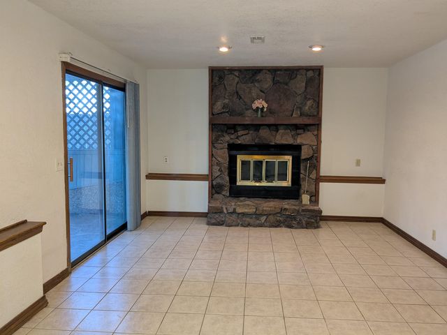 410 N David, Wichita, KS 97212