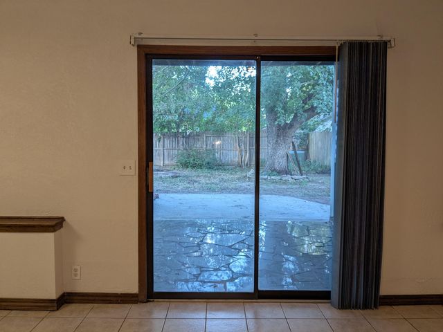 410 N David, Wichita, KS 97212