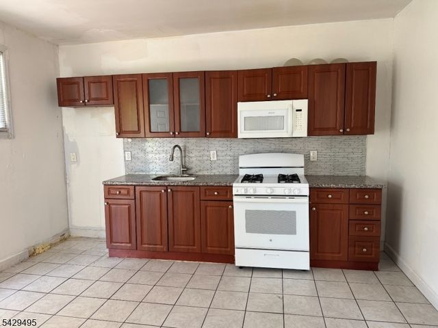 45 Ogden St, Newark City, NJ 07104