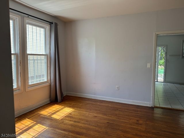 45 Ogden St, Newark City, NJ 07104