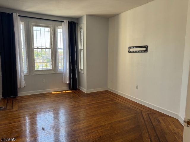 45 Ogden St, Newark City, NJ 07104
